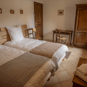 Le Pommier charming rental near Sarlat with swimming pool